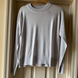 Halogen Sweater Women's Size M Gray Wool Blend Cut Out Back Long Sleeve